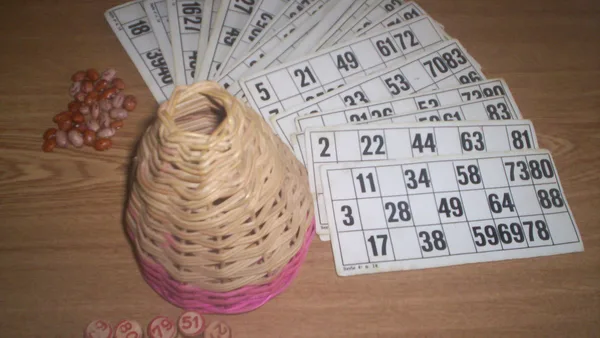 Running a 50/50 draw in Ontario: licences, prize rules and electronic raffles